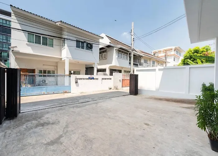 Miq Ekkamai3_pool Villa_3br House 別墅 *
